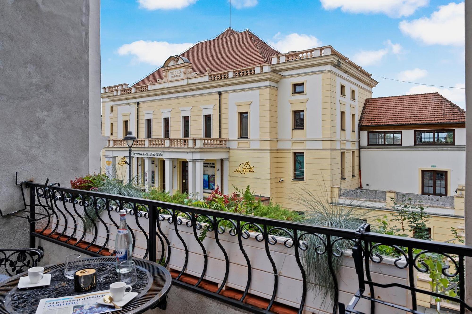 Gela'S Terrace Apartment Sibiu Buitenkant foto